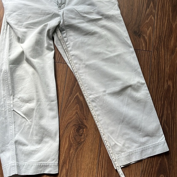 Gap Mid-Rise Capri Khakis - Straight cut, Off-white - Picture 9 of 12